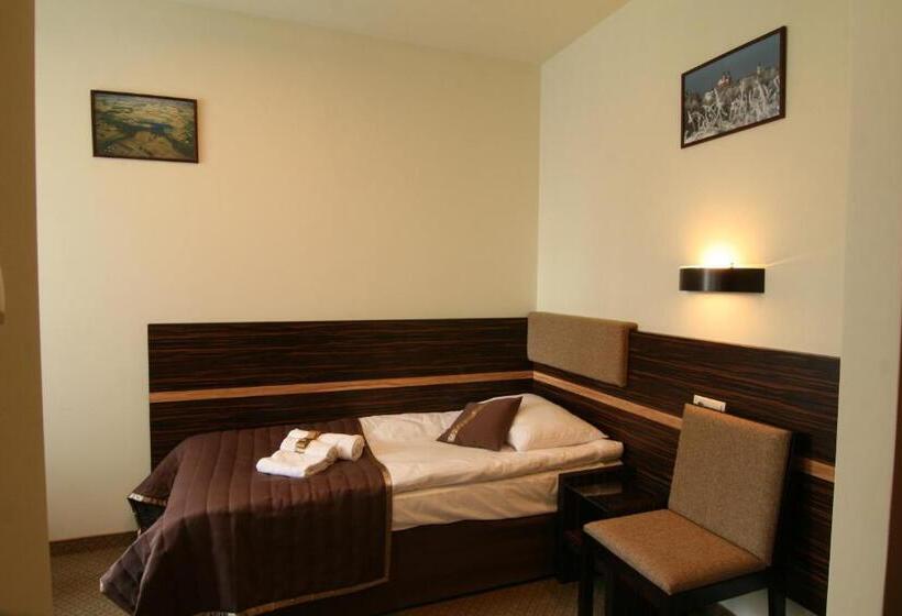 בית מלון כפרי Nad Wigrami