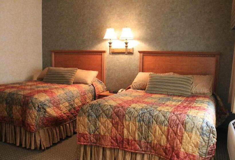 هتل Rushmore Express Keystone