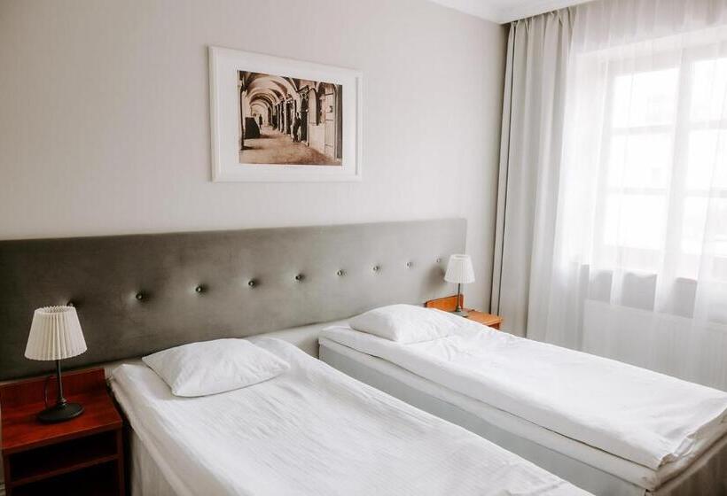 בית מלון כפרי Senator