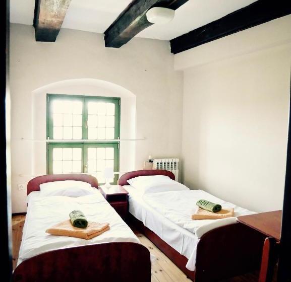 בית מלון כפרי Zamek Otmuchów