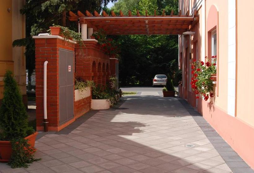 فندق Park  & étterem, Nagyatád