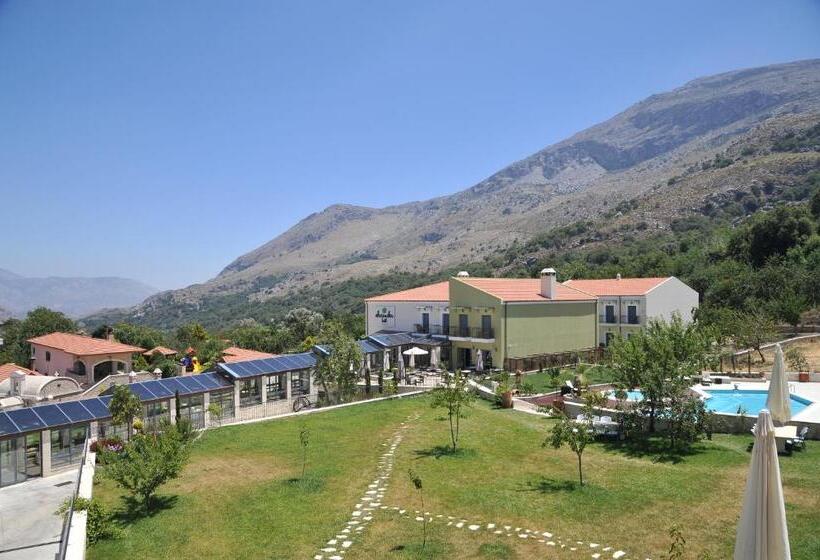 בית מלון כפרי Alexander Mountain Resort