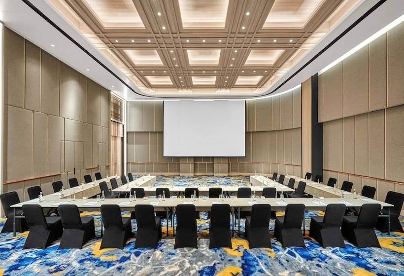 هتل Hyatt Place Makassar