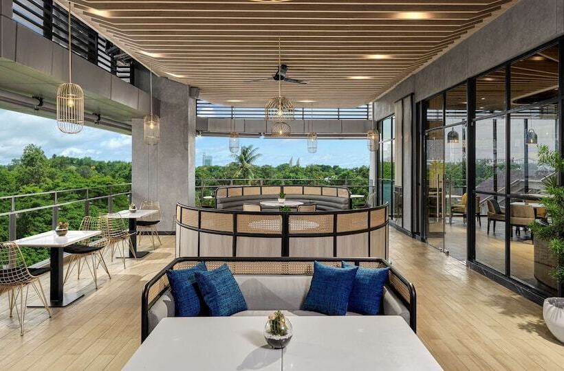 هتل Hyatt Place Makassar