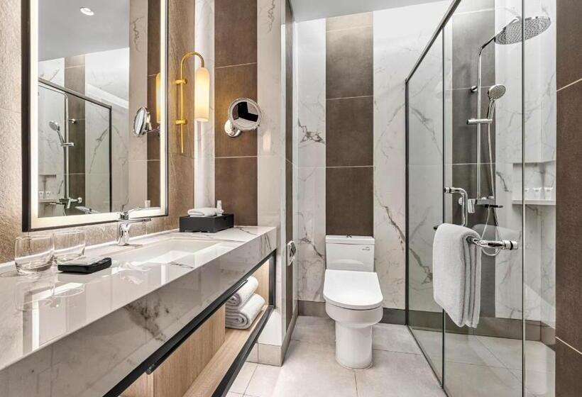 هتل Hyatt Place Makassar