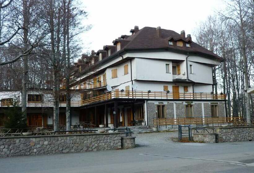فندق Parco Dei Faggi   Monte Amiata