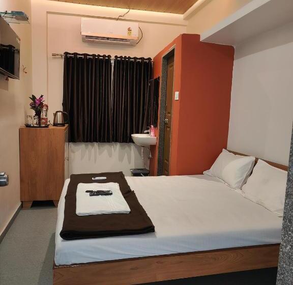 فندق Shivansh Executive