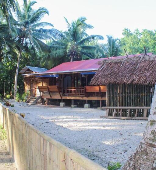 پانسیون Toro Simalatcat Surfcamp