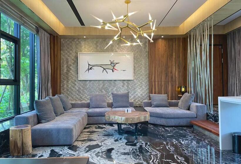 استراحتگاه The Forest Museum