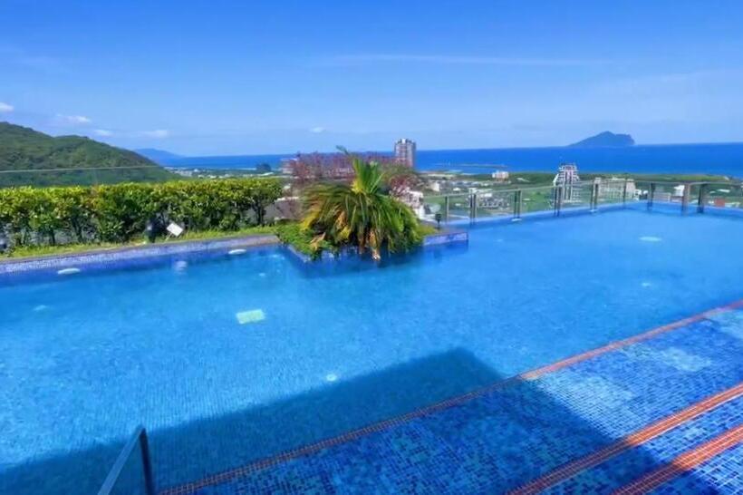 تختخواب و صبحانه 拾月。頭城無邊際泳池溫泉房