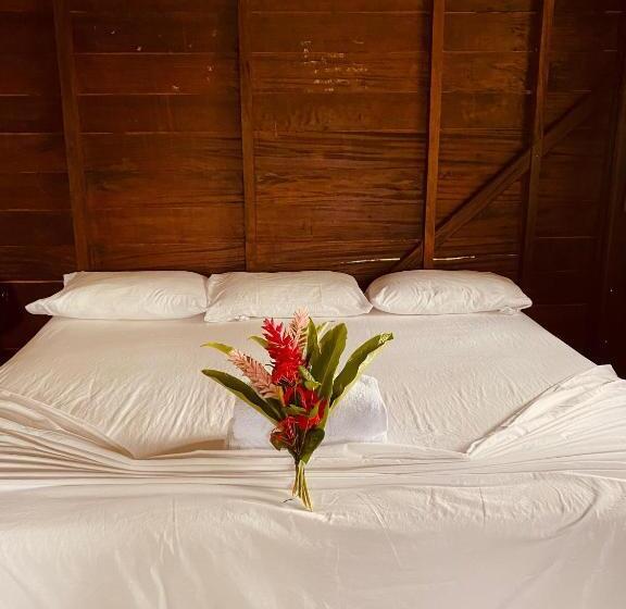 هتل Cabañas Iracas Del Mar