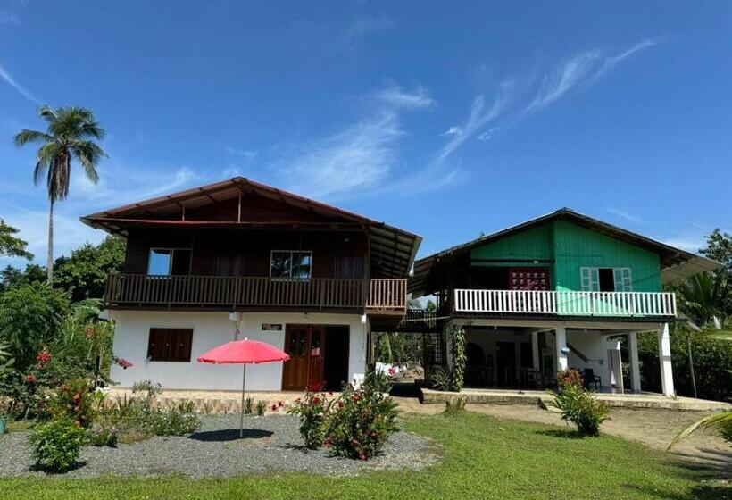 هتل Cabañas Iracas Del Mar