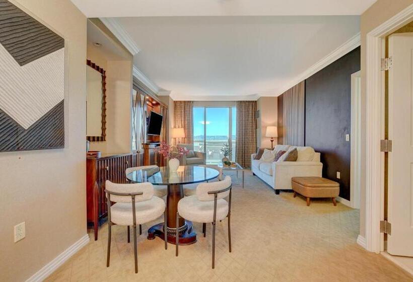 Luxe 1br 2bth Suite Mgm Signature Balcony