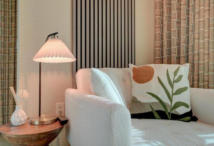 Luxe 1br 2bth Suite Mgm Signature Balcony