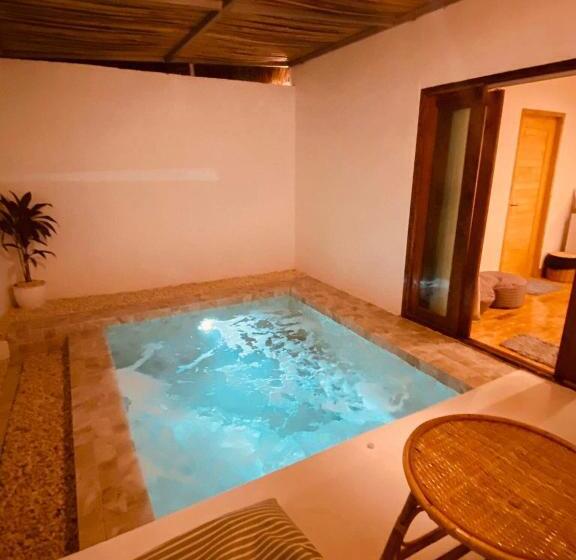 پانسیون Baancaptainhook Pool Kohlarn