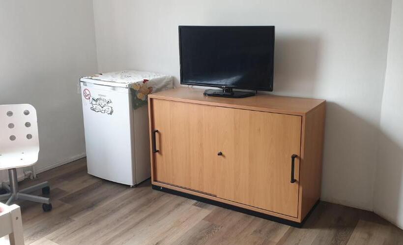 Пансион Monteur Zimmer Häger