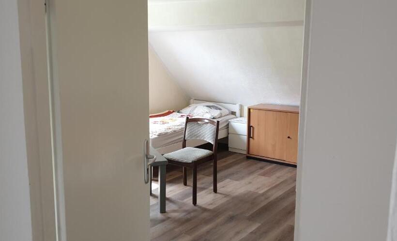 Пансион Monteur Zimmer Häger