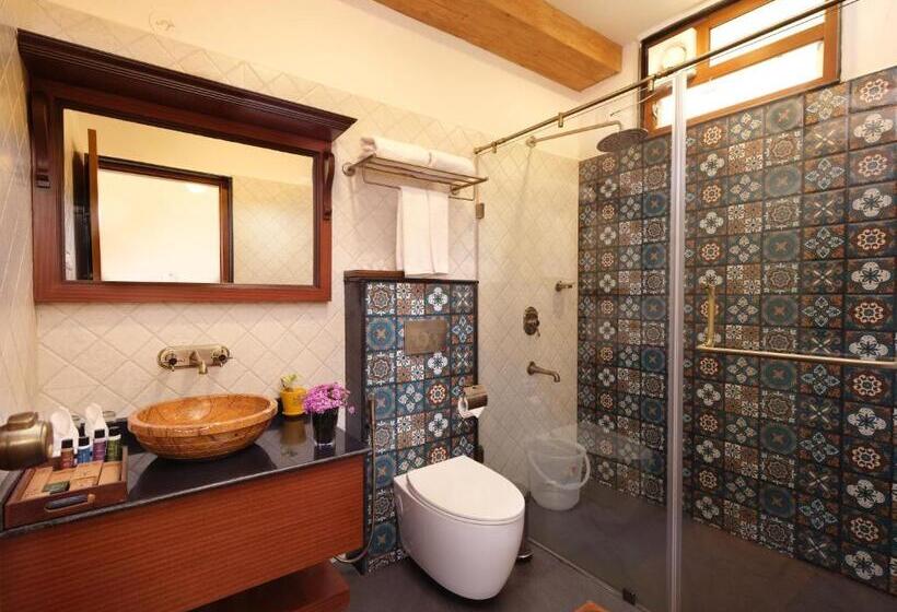 渡假胜地  Trishvam Tapovana