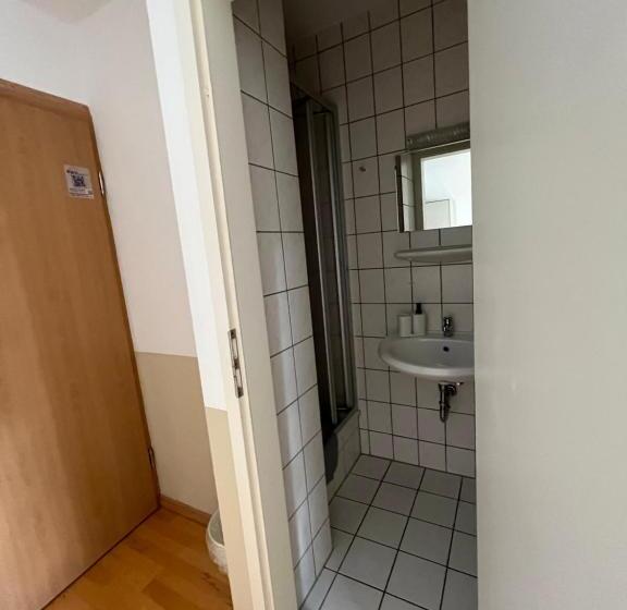 فندق Einzelzimmer Mit Bad 14