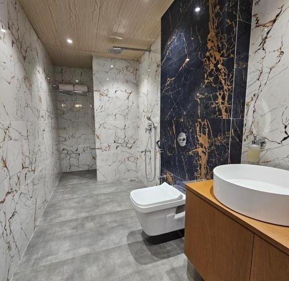 Hotel The S Crown Somnath