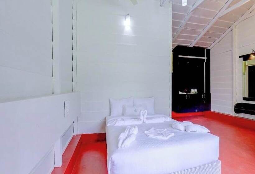Lazo Areca Resort
