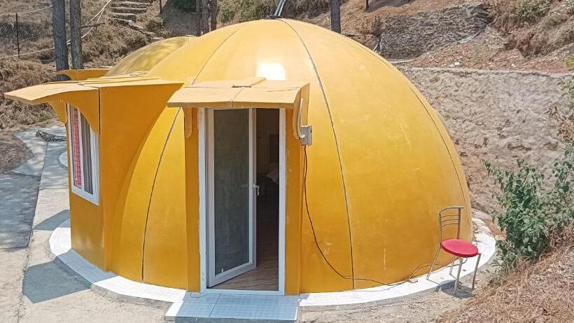 אתר נופש Shiv Forest Villas