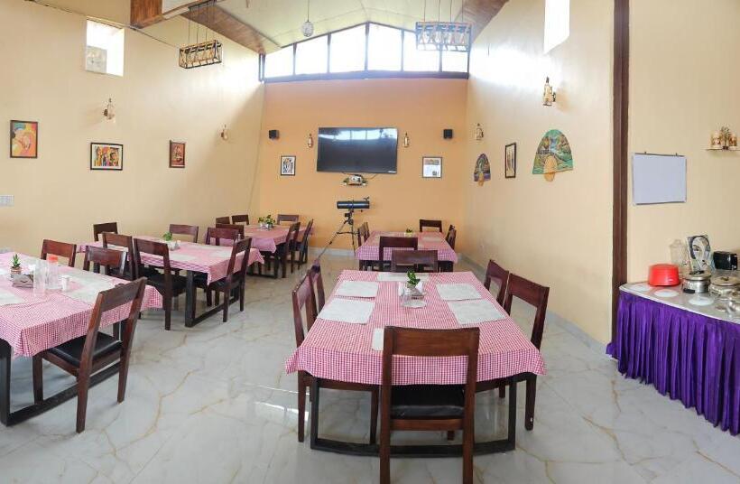 אתר נופש Shiv Forest Villas