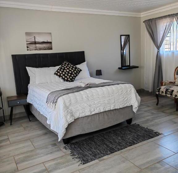 ベッドアンドブレックファースト Back Of The Moon Guesthouse