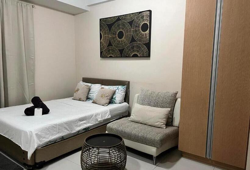 فندق 101 Nb Samspacious Accomodation Place