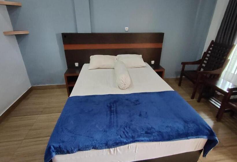 هتل Oyo 93512 Umbuy Homestay