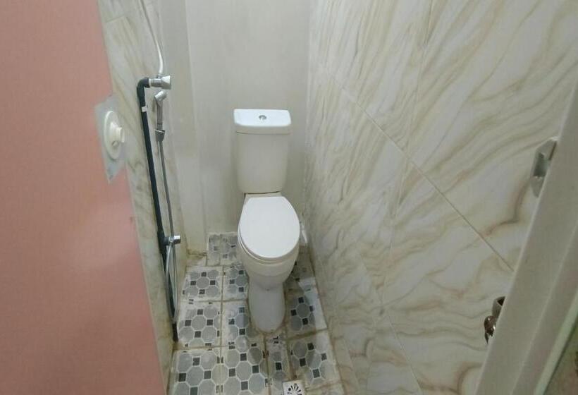 هتل Oyo 93512 Umbuy Homestay