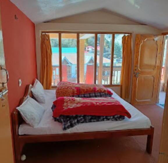 호텔 Shivalik Kitchen Home Stay , Harsil