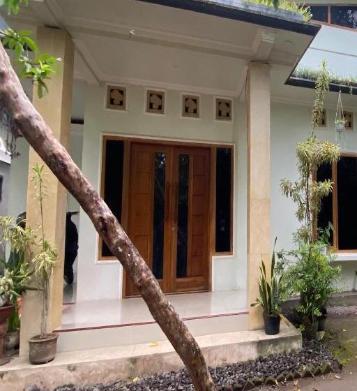 فندق Spot On 93519 Kebun Manis Homestay