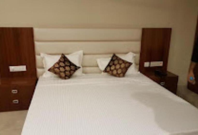 酒店 Vinayak Grand , Akbarpur