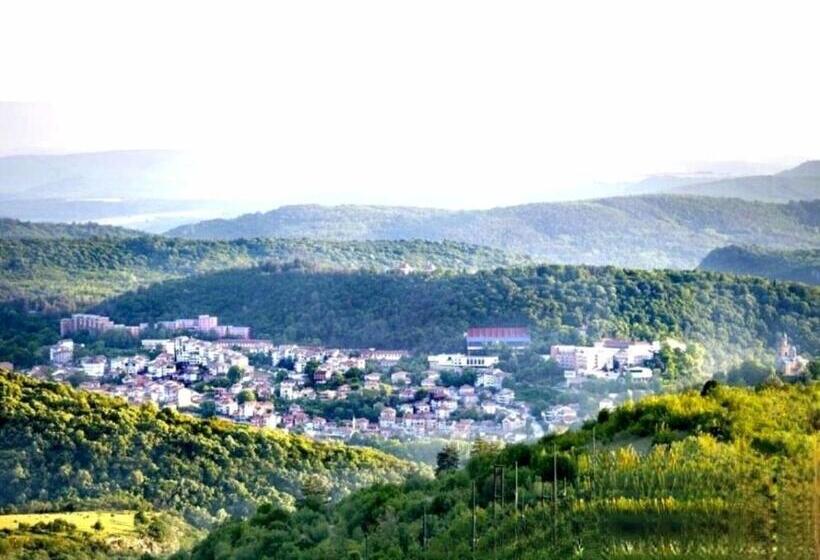 پانسیون Complex Arbanashki Style Panoramic View With Summer And Winter Terrace, Sauna, Children S And Adult