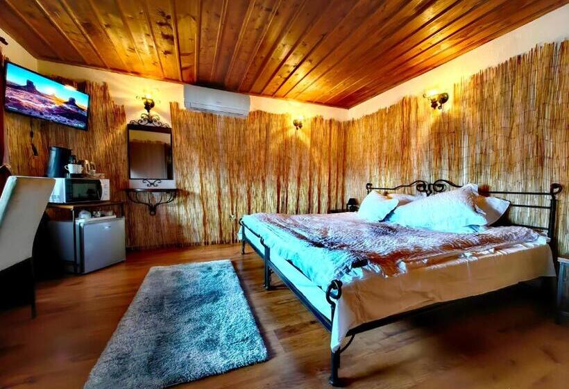 پانسیون Complex Arbanashki Style Panoramic View With Summer And Winter Terrace, Sauna, Children S And Adult