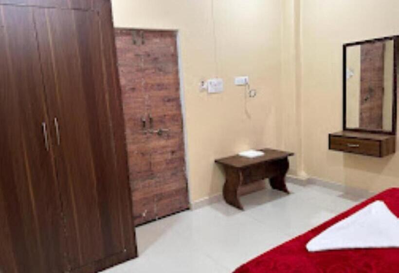 بنسيون Lotus Paying Guesthouse Varanasi