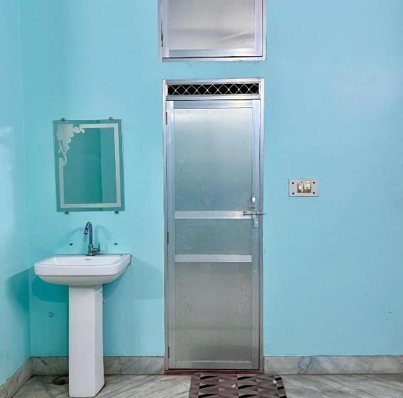 פנסיון Trilok Residency   Dashashwamedh Varanasi