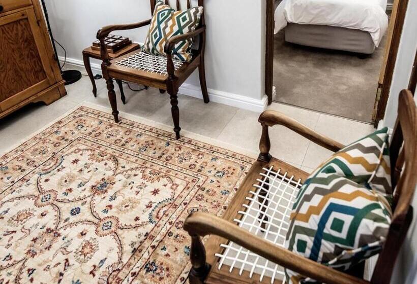 ペンション Vier Seisoene Gastehuis