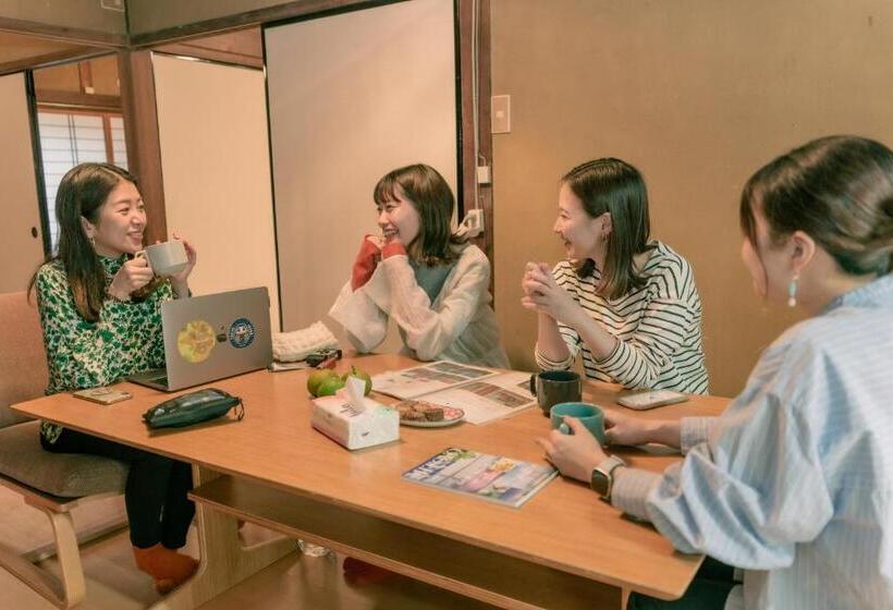 هاستل Private Chill Base たまて