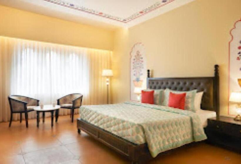 فندق Laxminarayan Club & Resort Vadodara