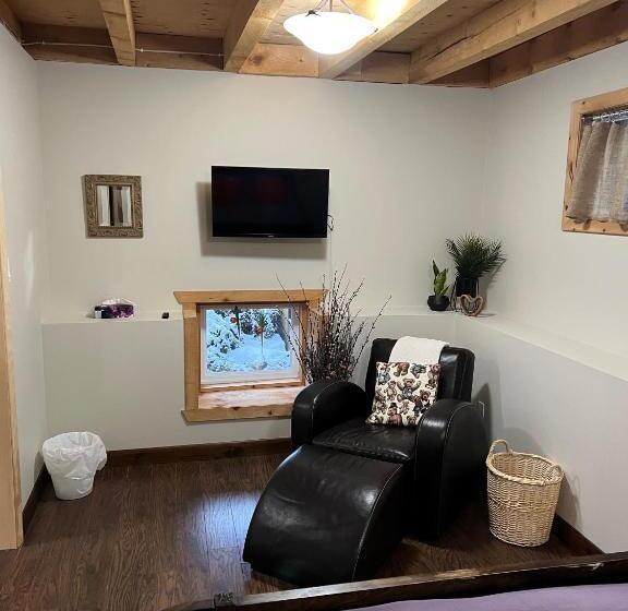 فندق The Farm Shed Guelph Elora