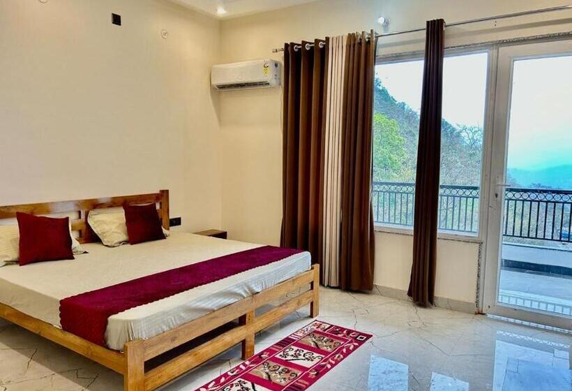 호텔 The Surya Inn Uttarakhand