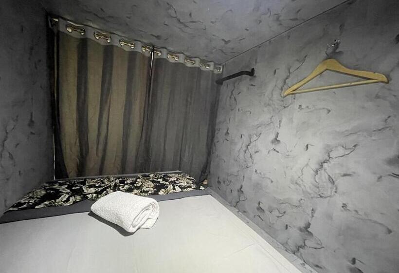 Pedidi Penida Hostel