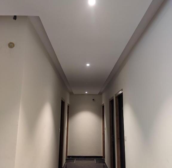 بنسيون Knights Inn