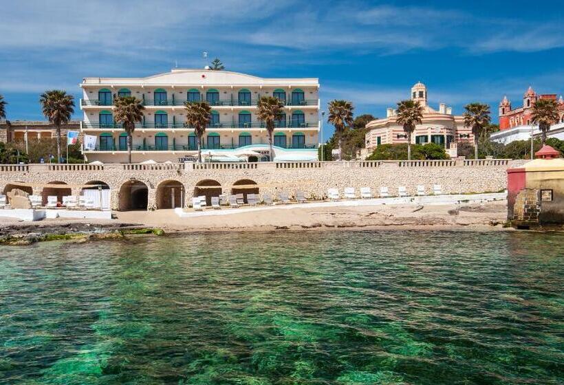 فندق Hotiday Room Collection   Leuca Lungomare