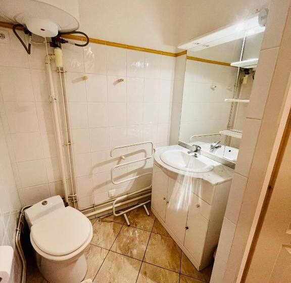 ペンション Chambre Indépendante à Lezignan La Cèbe
