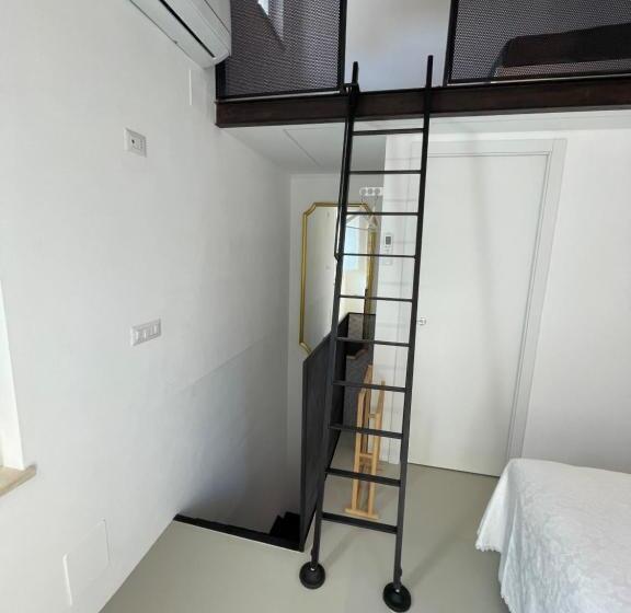مبيت وإفطار Al Civico 2 Tiny House