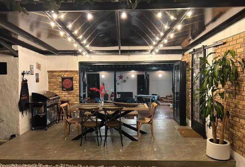 تختخواب و صبحانه Casa El Secreto