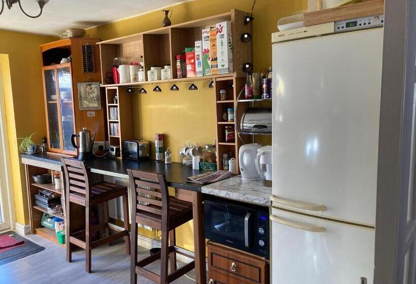 مبيت وإفطار Hong Kong Inn